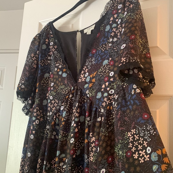 Floral mini dress - Picture 2 of 4